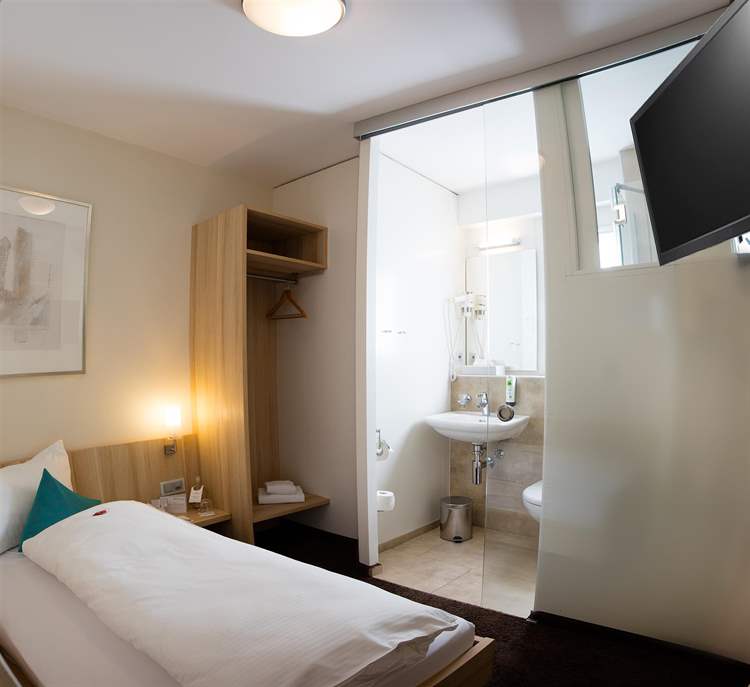 Ubernachten Im Hotel Oberland In Liechtenstein